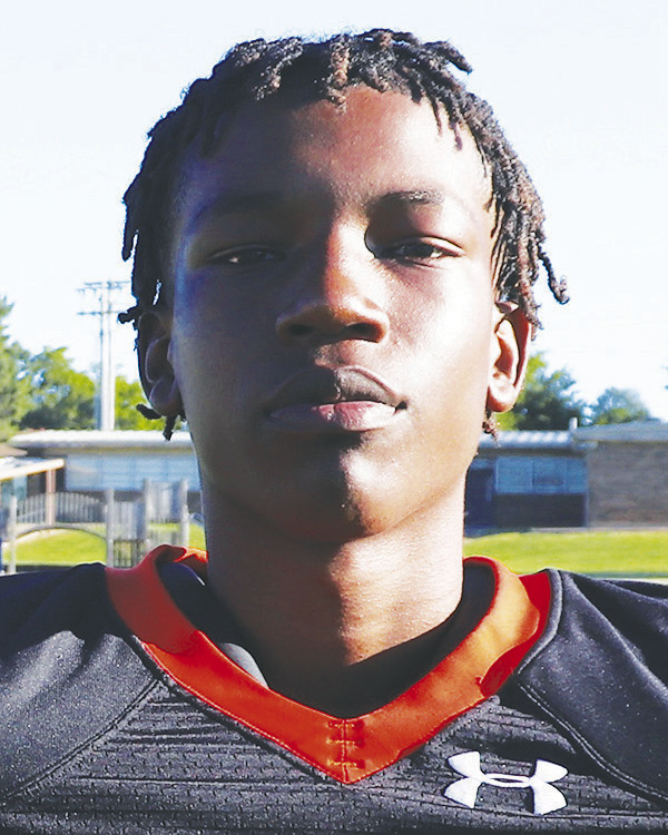 Muldrow Bulldog, Roland duo qualify for state at last week’s regional